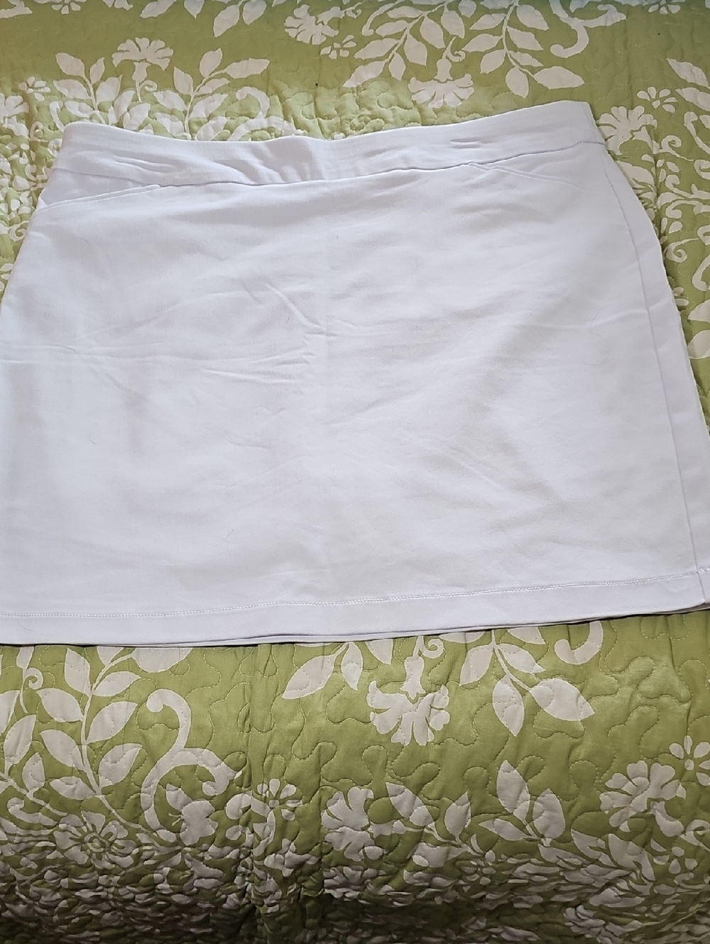 croft & barrow White Stretch Skort